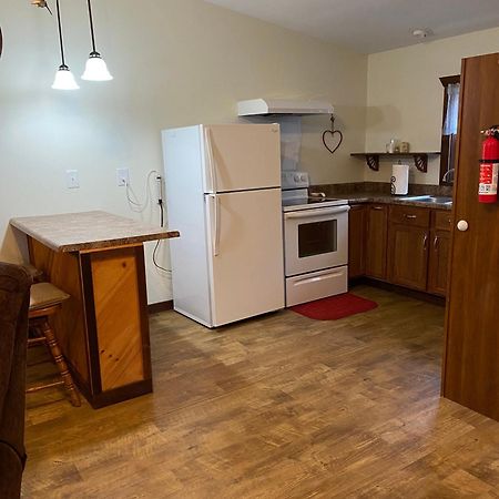 Dragonfly Meadows Guesthouse Stoutland المظهر الخارجي الصورة
