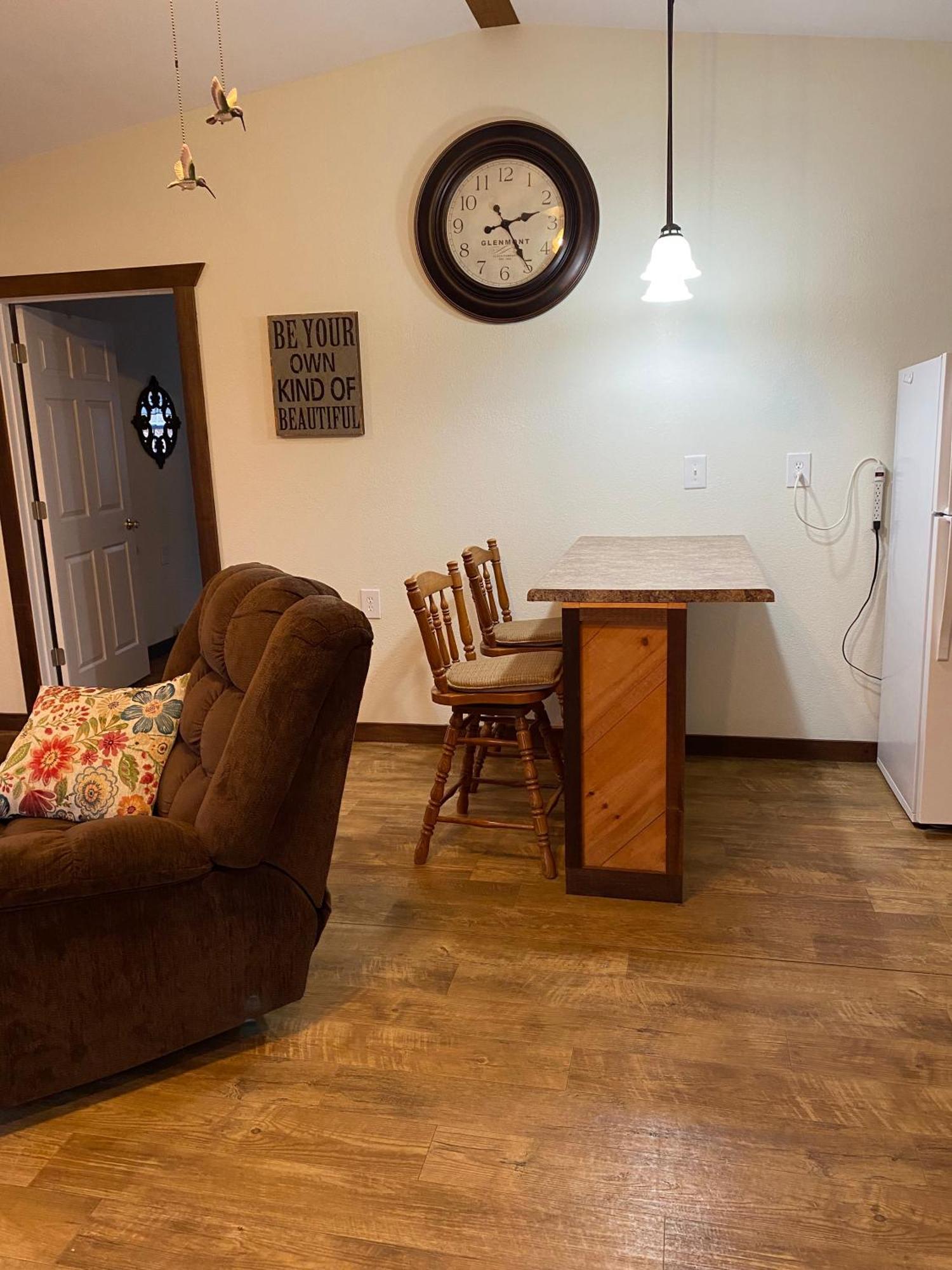Dragonfly Meadows Guesthouse Stoutland المظهر الخارجي الصورة